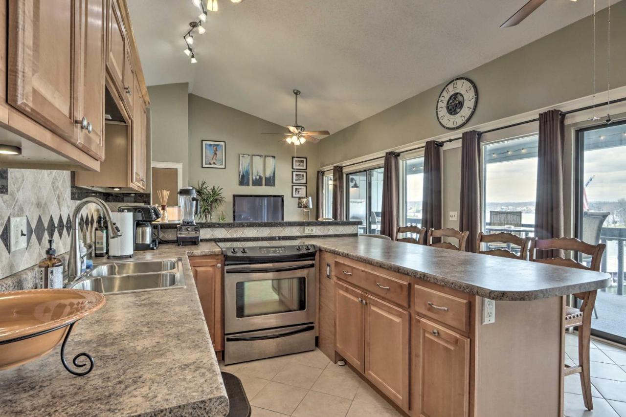 Osage Beach Condo With Lake Of The Ozarks Views Esterno foto
